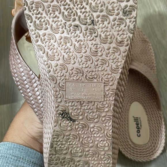 Floral sandals - Picture 2 of 5